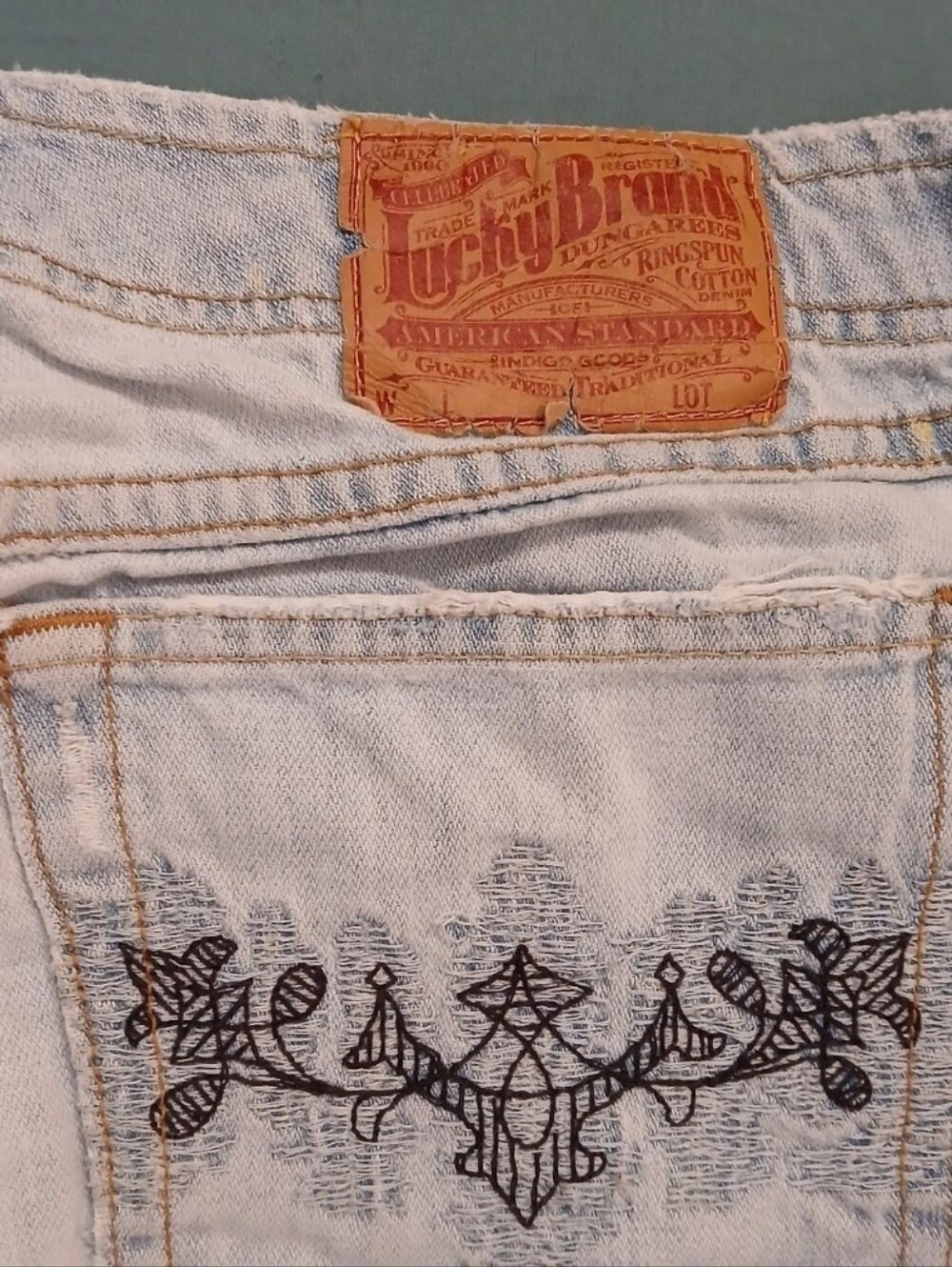 Lucky Brand Lightwash Embroidered Bootcut Jeans Vtg W Large 32